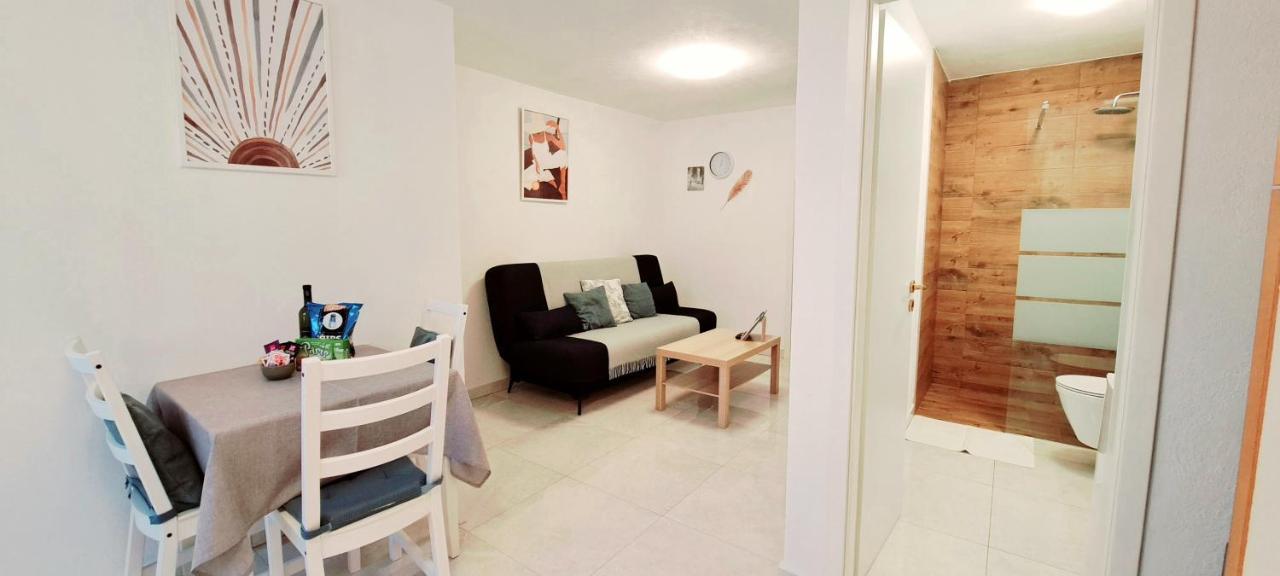 Apartment Ararita คิร์ก ภายนอก รูปภาพ